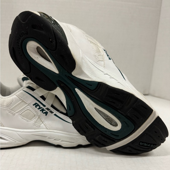 Women’s nitrogen cushion walking shoe size 9 - Picture 6 of 7